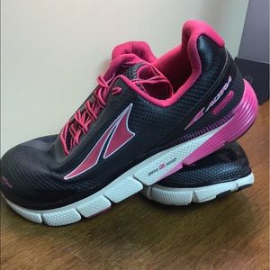 Women’s Altra Torin size 8.5